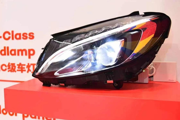 车灯导光条市场火热“开赛”，塑机企业们准备好了吗？
